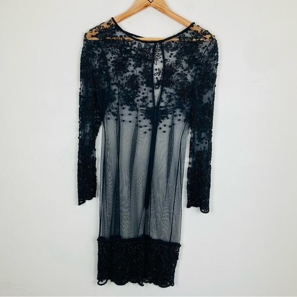 Naeem Khan’s vintage 90s Riazee Boutique floral beaded black cocktail dress. 4 - Picture 6 of 11